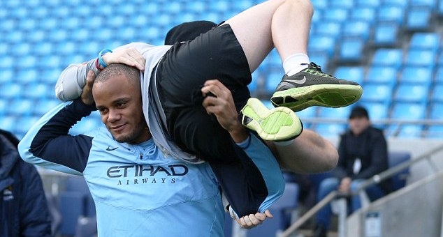 Kompany vác người giúp việc chạy như bay