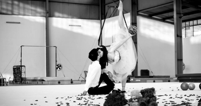 Ảnh cưới đẹp và 'độc' của cặp đôi vàng thể dục dụng cụ Việt Nam