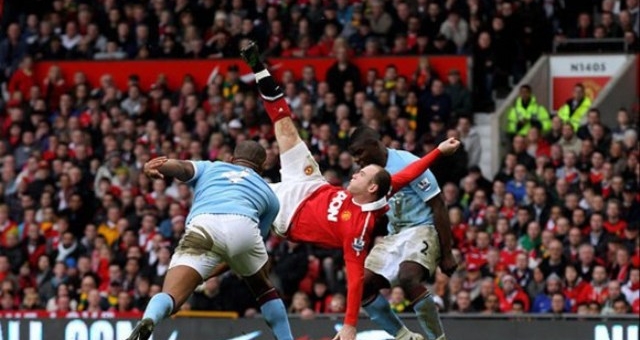 Video bóng đá: Những siêu phẩm xe đạp chổng ngược năm 2013 không thể bỏ qua