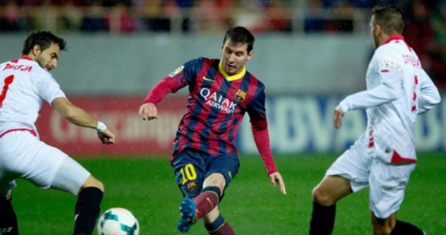 Messi nổ súng trở lại, Barca giành ngôi đầu La Liga