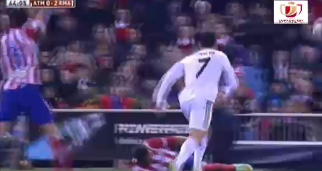 Video bóng đá: Chấn thương kinh hoàng của cầu thủ Atletico