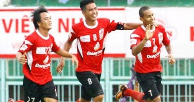 ĐT.Long An vs QNK.QN: Đội khách gặp khó, 17h00 ngày 22/02