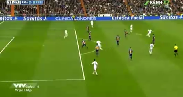 Video bóng đá: Bale nã đại bác từ ngoài vòng cấm tung lưới Elche