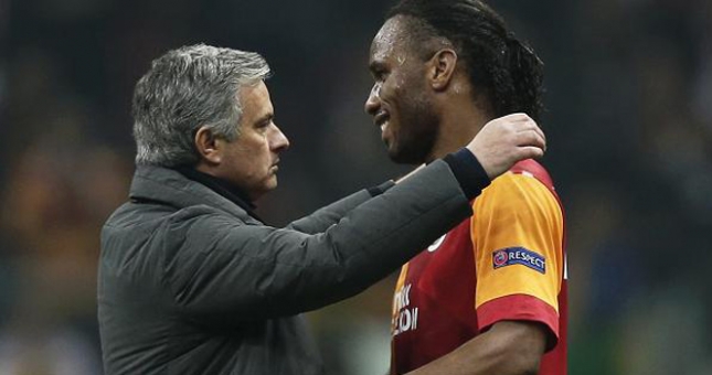 Didier Drogba: Nghe Jose đi Hazard!