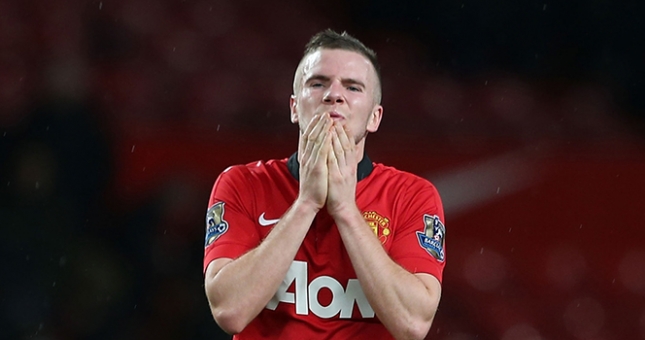 4000 chữ kí đòi… đuổi cổ Tom Cleverley