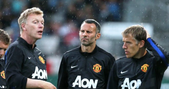 Ryan Giggs chỉ trích Moyes, nội bộ MU tiếp tục nổi sóng