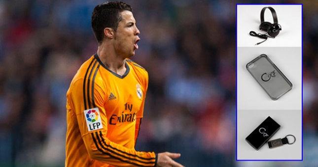 NÓNG: C.Ronaldo mở cửa hàng bán đồ lưu niệm tại Việt Nam