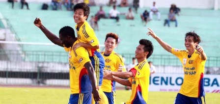 Vòng 2 giải hạng Nhất Quốc gia 2014: Thiết lập trật tự