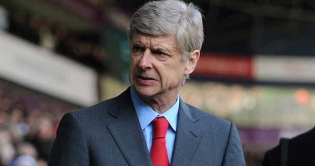 HLV Wenger cay đắng thừa nhận Arsenal không thể vô địch NHA