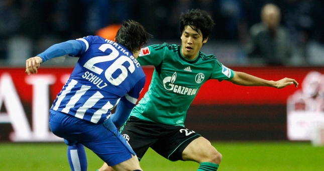 Schalke vs Hertha: Cạnh tranh ngôi thứ ba, vòng 28 Bundesliga