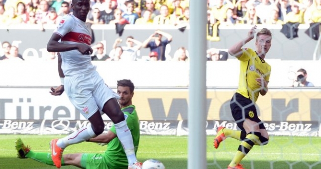 Video bàn thắng: Stuttgart 2-3 Dortmund (VĐQG Đức 2013/14)