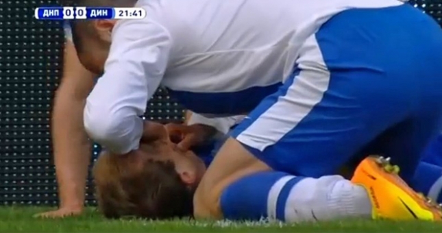 Sốc: Sao Ukraine suýt chết vì... nuốt lưỡi