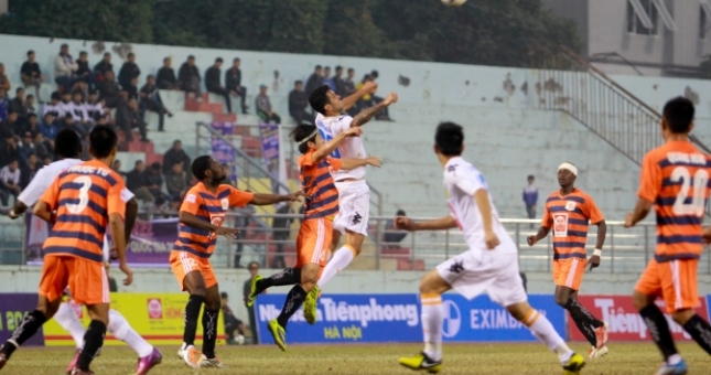 V-League 2014 nhiều bàn thắng nhất trong vòng 10 năm qua: Đâu là sự thật?