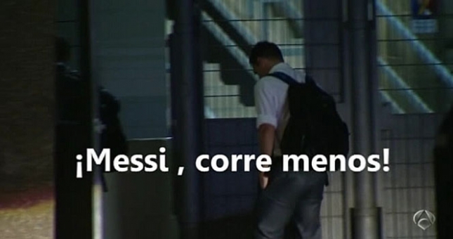 Trốn tránh CĐV, sao Barcelona rời Nou Camp bằng cửa sau