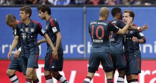 Video bàn thắng: Hamburger 1-4 Bayern (VĐQG Đức 2013/14)