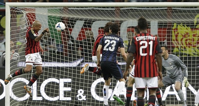 Video bàn thắng: Milan 1–0 Inter (VĐQG Italia 2013/14)