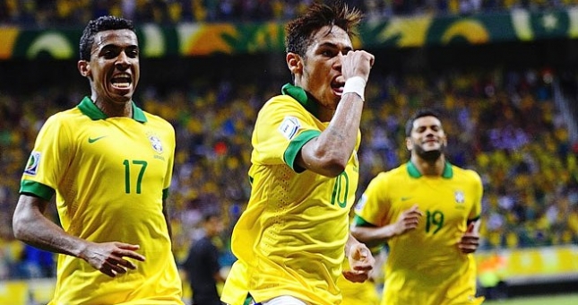 Brazil sẽ chơi với sơ đồ nào tại World Cup 2014?