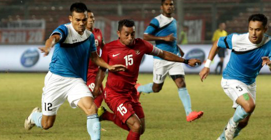 Công Vinh cùng ĐT Các ngôi sao ĐNÁ thua sát nút Indonesia