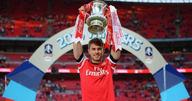 Barca và Bayern tranh giành Aaron Ramsey của Arsenal