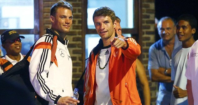 Nhiều cầu thủ Đức bị ốm trước trận đại chiến với Pháp