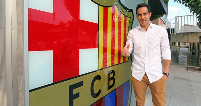 Barcelona chính thức ra mắt tân binh thứ 4