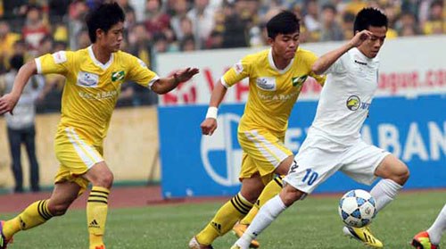 Hà Nội T&T “chơi trội” trong chuyến làm khách trước SLNA