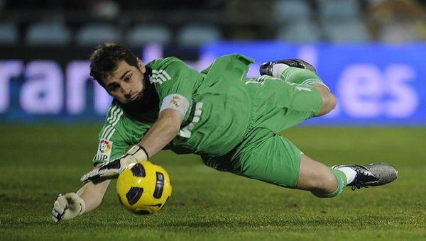 Tương lai của thủ môn Iker Casillas đã được xác định