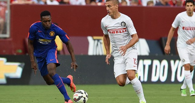 VIDEO: Màn trình diễn ấn tượng của Vidic trong ngày tái ngộ Man Utd