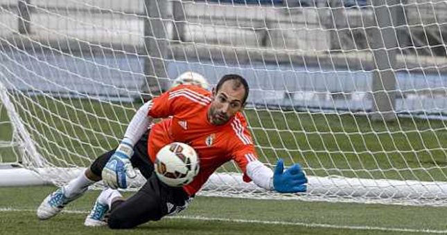 Real Madrid sắp đẩy Diego Lopez sang AC Milan