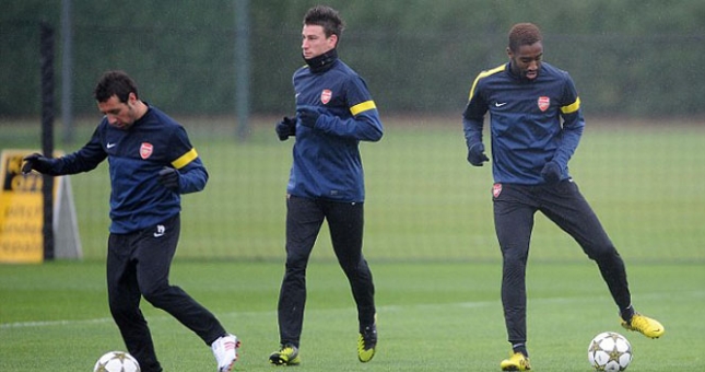 Arsenal quyết làm ‘sạch’ đội hình khi chia tay cầu thủ thứ 9