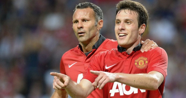 Thêm một tiền đạo chính thức chia tay Man Utd