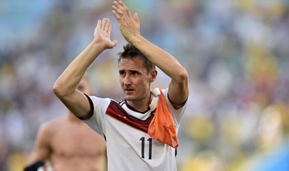 Miroslav Klose giã từ sự nghiệp thi đấu quốc tế ở tuổi 36