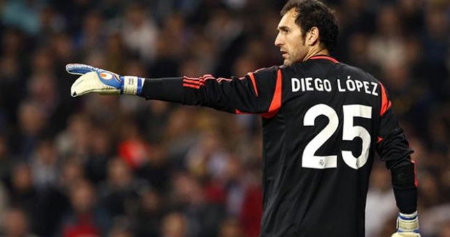 VIDEO: Những pha cứu thua không tưởng của tân thủ môn AC Milan