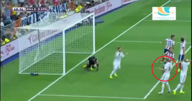 VIDEO: Pha bóng chân gỗ của Toni Kroos ở Siêu cúp Tây Ban Nha