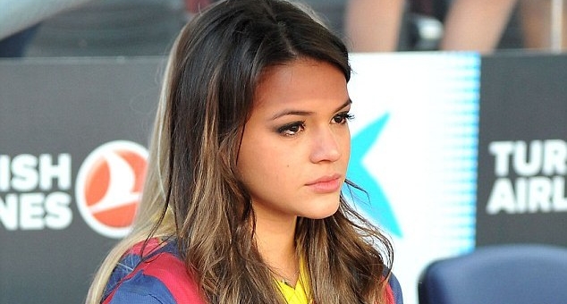 Neymar bị bồ đá vì chưa thích làm cha