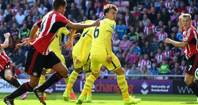 Video clip bàn thắng: Sunderland 2-2 Tottenham (Vòng 4 - Ngoại hạng Anh 2014/15)