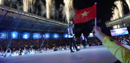 VIDEO: Toàn cảnh lễ khai mạc ASIAD 17 2014