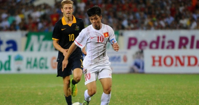 Chờ màn 'tỉ thí' của Công Phượng - Paik Seung Ho