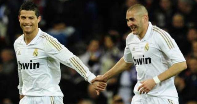 VIDEO: Ronaldo không hề ích kỷ dù liên tiếp phá kỷ lục ghi bàn