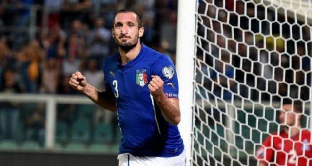 Video clip bàn thắng: Italia 2-1 Azerbaijan (Bảng H - Vòng loại Euro 2016)