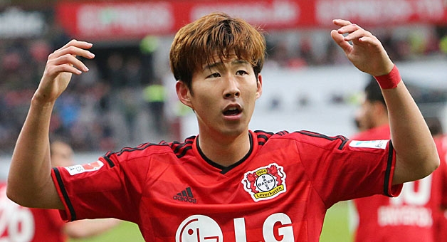 VIDEO: 10 phút siêu đẳng của sao Hàn Quốc tại vòng 8 Bundesliga