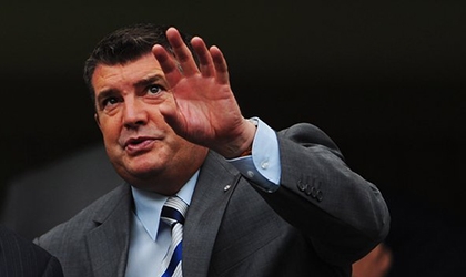 Sếp lớn Chelsea bất ngờ từ chức