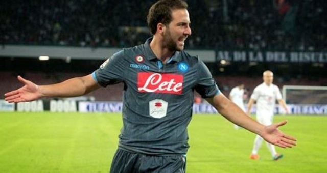 Video deo clip bàn thắng: Napoli 6-2 Hellas Verona (Vòng 8 - VĐQG Italia 2014/15)