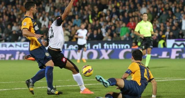 Video clip bàn thắng: Cesena 1-1 Hellas Verona (Vòng 10 - VĐQG Italia 2014/15)