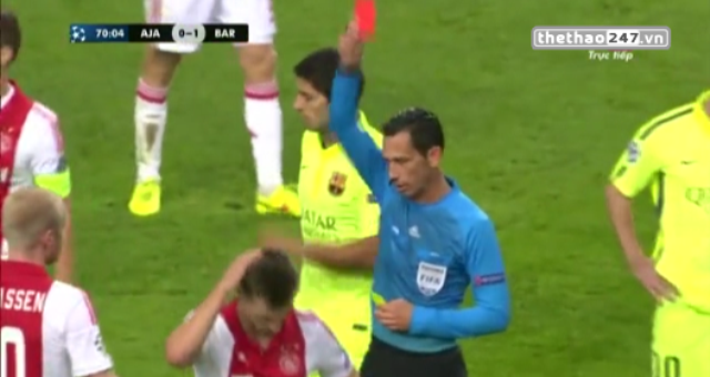 VIDEO: Phút 70 - Veltman nhận thẻ đỏ rời sân (Ajax 0-1 Barcelona)