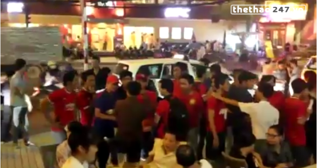 VIDEO: Fan MU ở TPHCM đứng xếp hàng để được gặp mặt Beckham