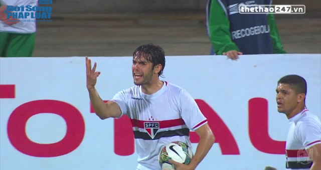 VIDEO: 'Thiên thần' Kaka cũng không giữ nổi bình tĩnh vì trọng tài