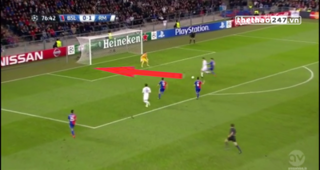 VIDEO: Ronaldo bỏ lỡ cơ hội đáng tiếc sau pha phối hợp tuyệt đẹp của Real