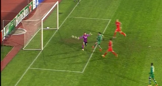 VIDEO: Phút 3' - Tình huống dẫn đến bàn thua sớm của Liverpool