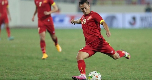 VIDEO: Siêu phẩm bàn thắng và màn trình diễn của Thành Lương trước Philippines